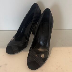 Dior Black Leather pumps
